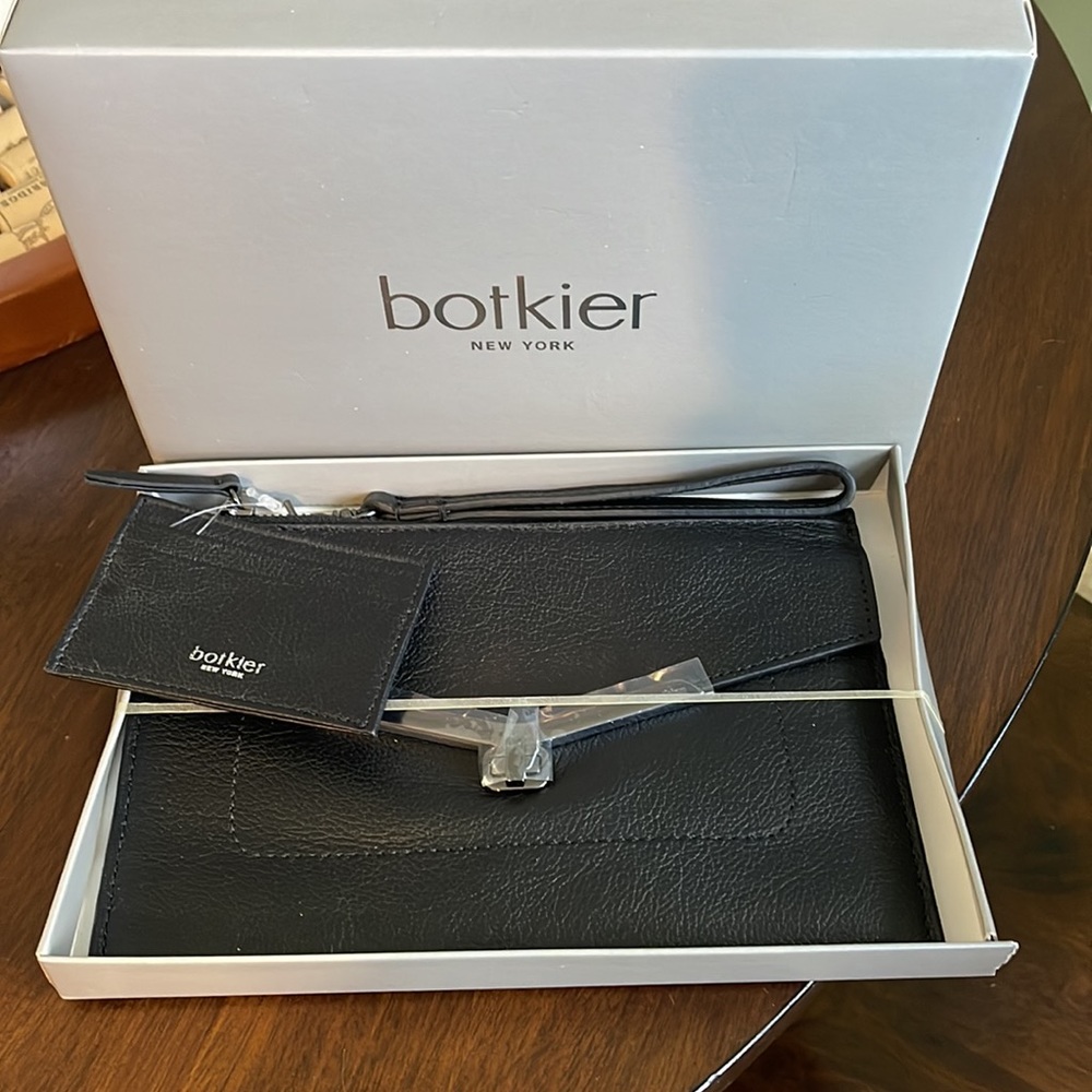 Botkier Valentina Wristlet set